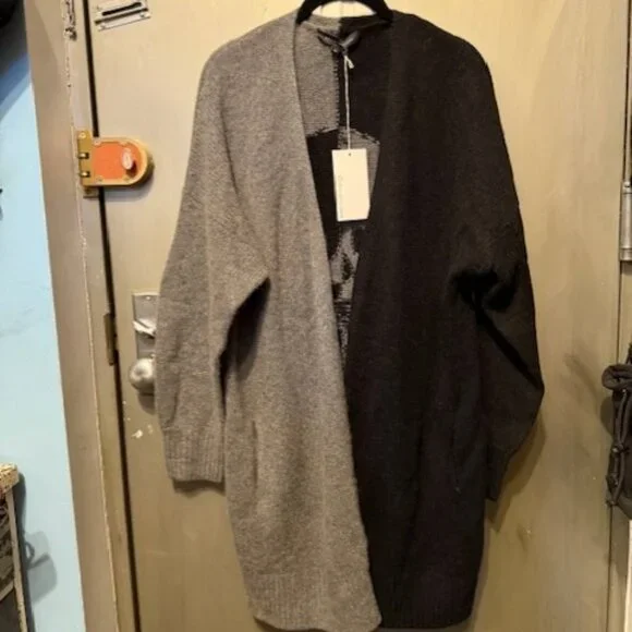 360 Cashmere Pyper Skull two-tone Cashmere Sweater Cardigan - Picture 5 of 16